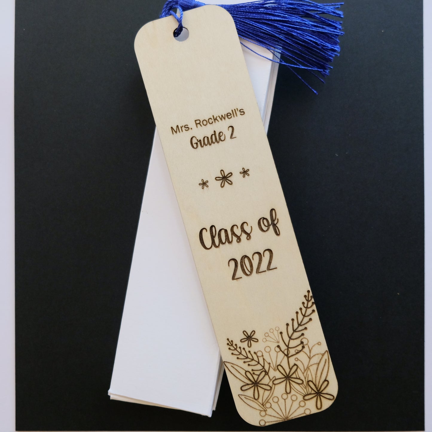 Wooden bookmarks with tassel